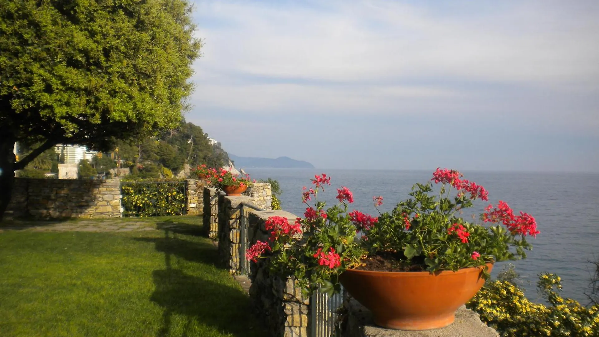 Castello Canevaro Aparthotel Zoagli
